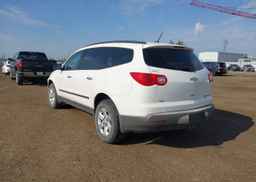 2011 CHEVROLET TRAVERSE LS