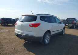 2011 CHEVROLET TRAVERSE LS