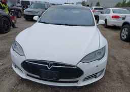 2015 TESLA MODEL S 85D