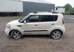2010 KIA SOUL +