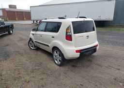 2010 KIA SOUL +