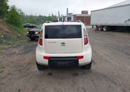 2010 KIA SOUL +