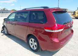2014 TOYOTA SIENNA 7 PASSENGER