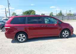 2014 TOYOTA SIENNA 7 PASSENGER