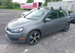 2013 VOLKSWAGEN GOLF