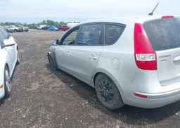 2012 HYUNDAI ELANTRA