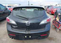 2013 MAZDA MAZDA3