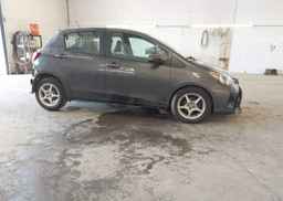 2015 TOYOTA YARIS