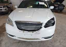 2013 CHRYSLER 200 LX