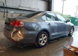 2013 VOLKSWAGEN JETTA S