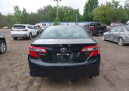 2012 TOYOTA CAMRY SE