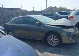 2013 TOYOTA CAMRY