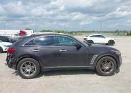 2010 INFINITI FX50