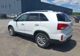 2014 KIA SORENTO LX