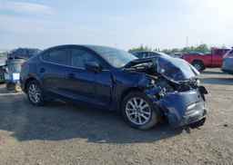 2018 MAZDA MAZDA3 SE