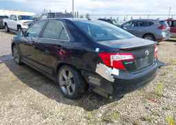 2012 TOYOTA CAMRY SE V6