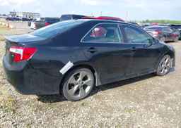 2012 TOYOTA CAMRY SE V6