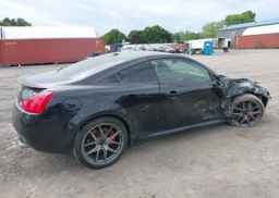 2013 INFINITI G37
