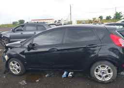 2014 FORD FIESTA SE