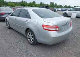 2010 TOYOTA CAMRY LE