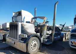 2004 PETERBILT 379