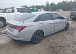 2023 HYUNDAI ELANTRA PREFERRED IVT WITH TECH PACKAGE