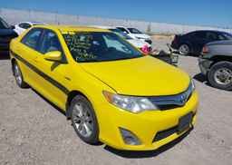 2014 TOYOTA CAMRY HYBRID