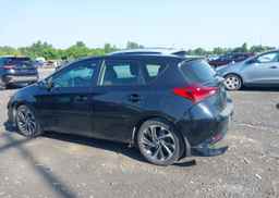 2017 TOYOTA COROLLA iM