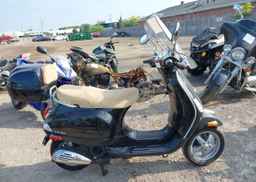 2010 VESPA LX 150