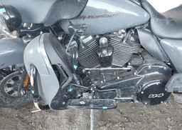 2022 HARLEY-DAVIDSON FLHTK