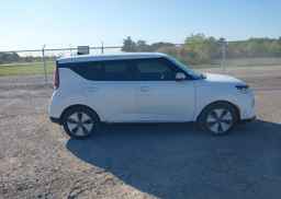 2023 KIA SOUL EV