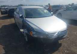 2015 VOLKSWAGEN PASSAT 1.8 TSI TRENDLINE