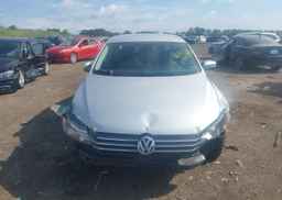 2015 VOLKSWAGEN PASSAT 1.8 TSI TRENDLINE
