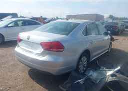 2015 VOLKSWAGEN PASSAT 1.8 TSI TRENDLINE