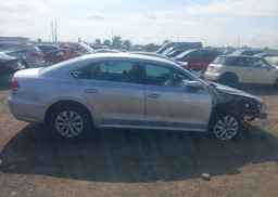 2015 VOLKSWAGEN PASSAT 1.8 TSI TRENDLINE