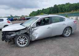 2011 NISSAN MAXIMA