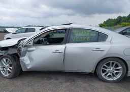 2011 NISSAN MAXIMA