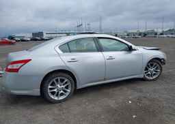 2011 NISSAN MAXIMA