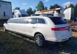 2013 LINCOLN MKT LIMO