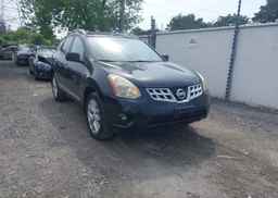 2013 NISSAN ROGUE S