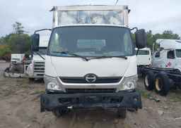 2014 HINO 195
