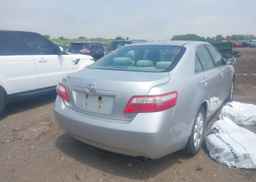 2009 TOYOTA CAMRY SE