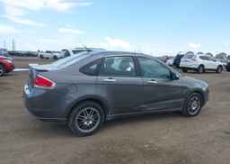 2010 FORD FOCUS SE
