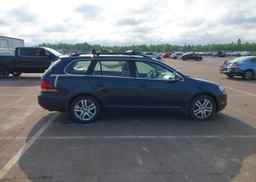 2010 VOLKSWAGEN GOLF 2.0 TDI HIGHLINE