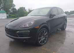 2014 PORSCHE CAYENNE