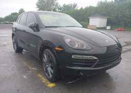 2014 PORSCHE CAYENNE