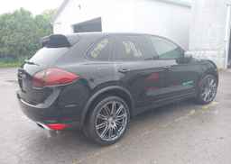 2014 PORSCHE CAYENNE