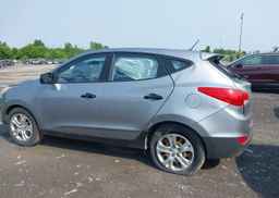 2012 HYUNDAI TUCSON
