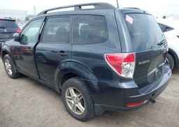 2010 SUBARU FORESTER XS