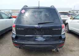 2010 SUBARU FORESTER XS